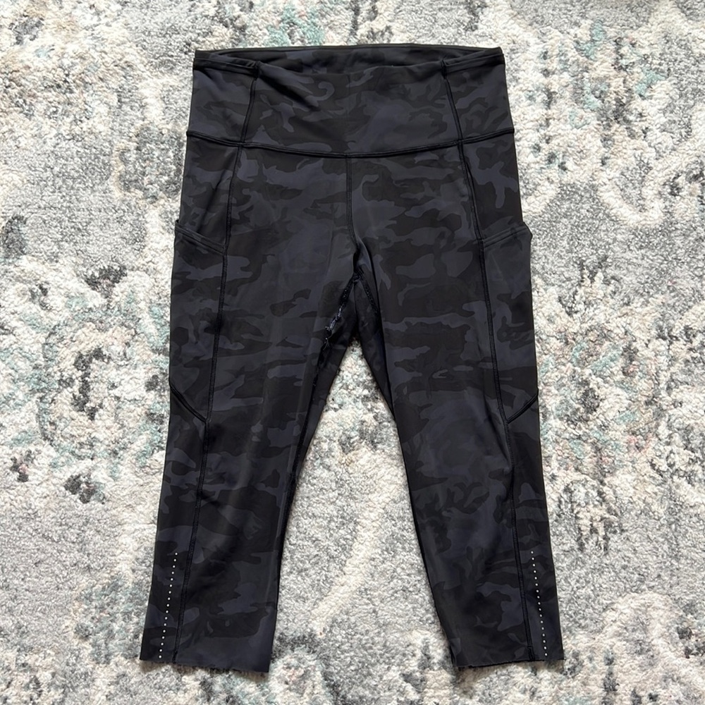 *Flawed* Lululemon Fast & Free Crop II *Nulux 19"